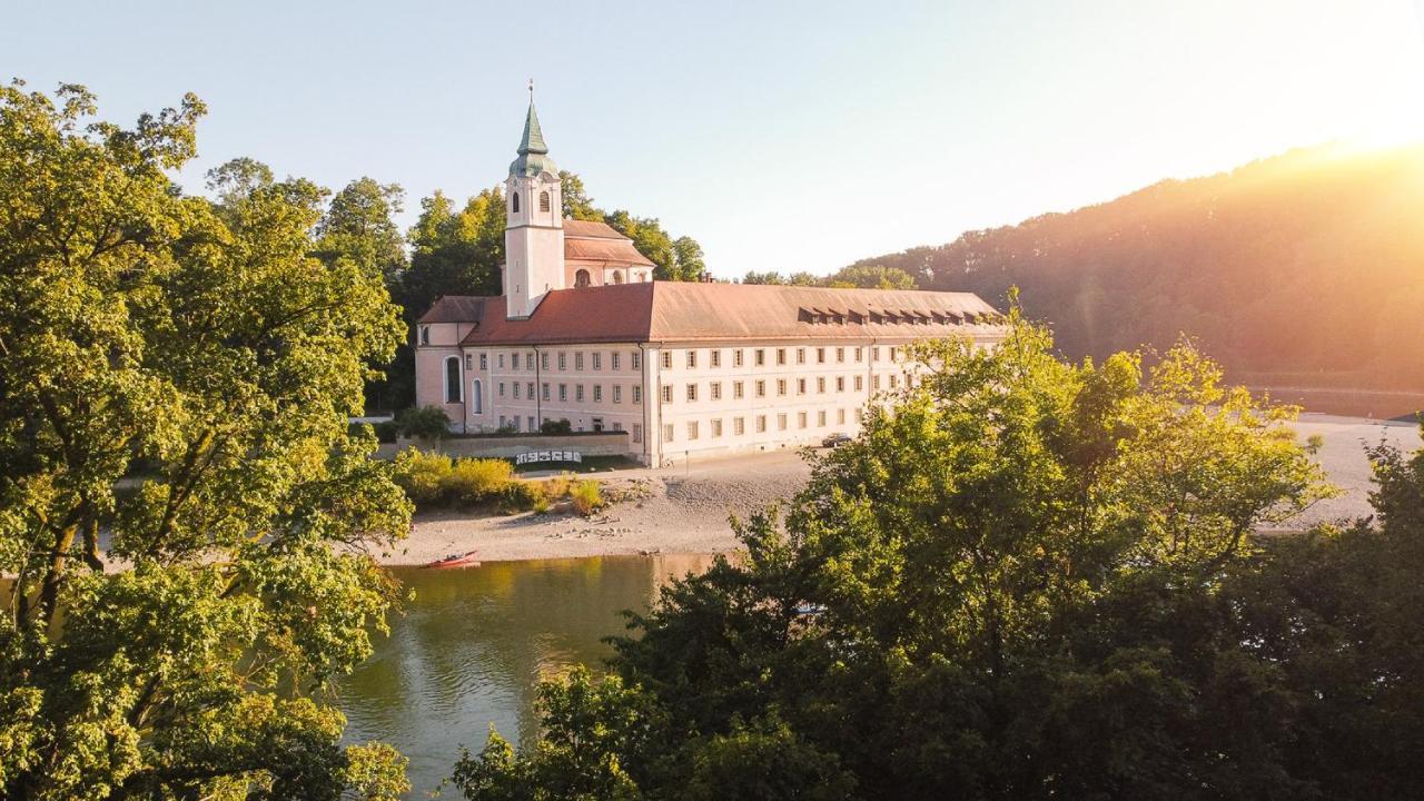 Waldhaeusl Am Donaudurchbruch * Kelheim